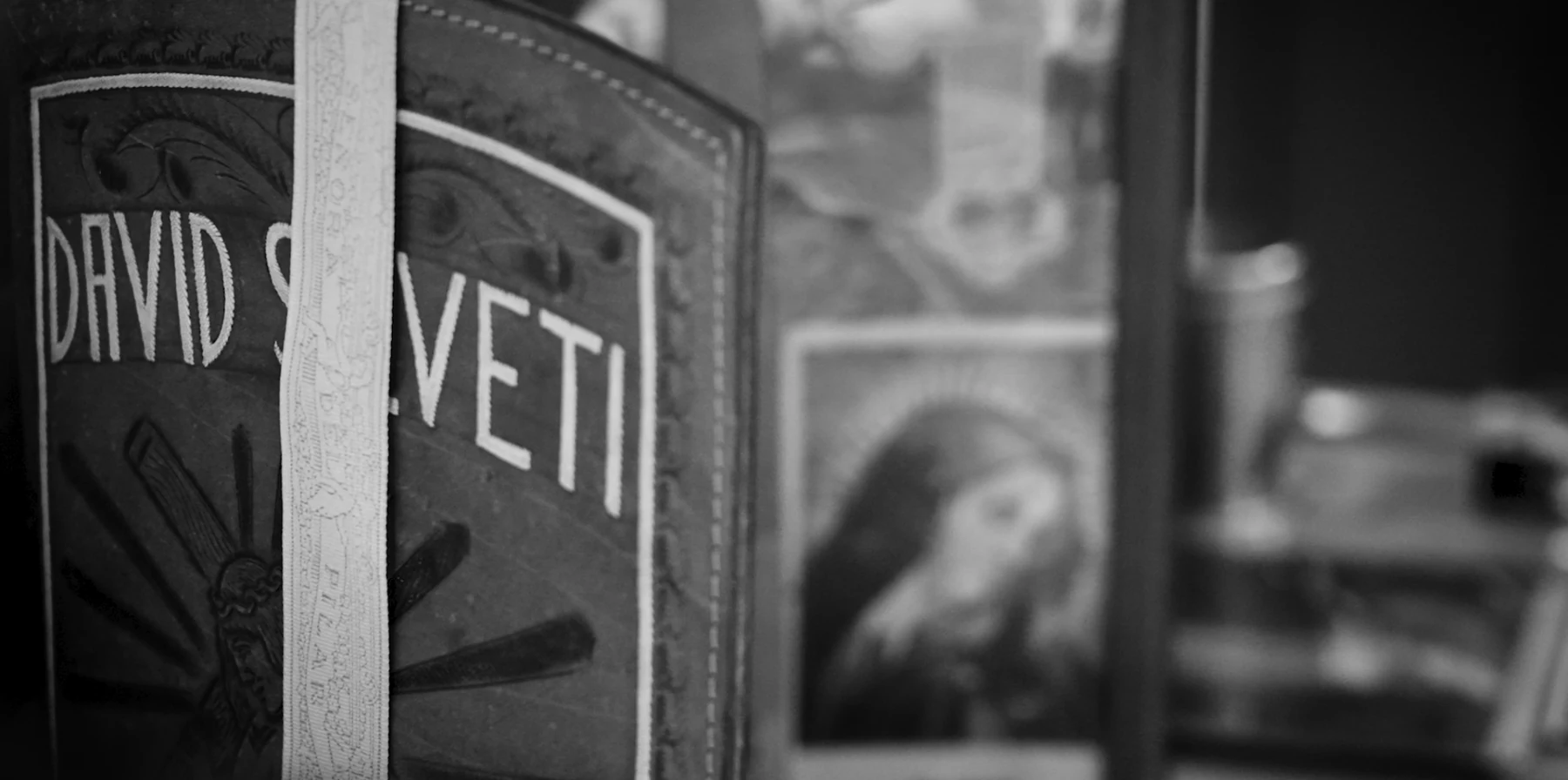 Silveti lineage detail in black and white